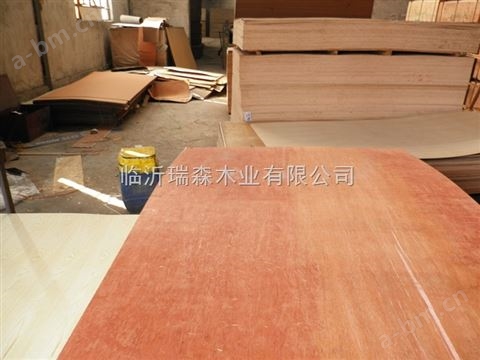 18mm曲柳木细木工板家具板E1级环保板材